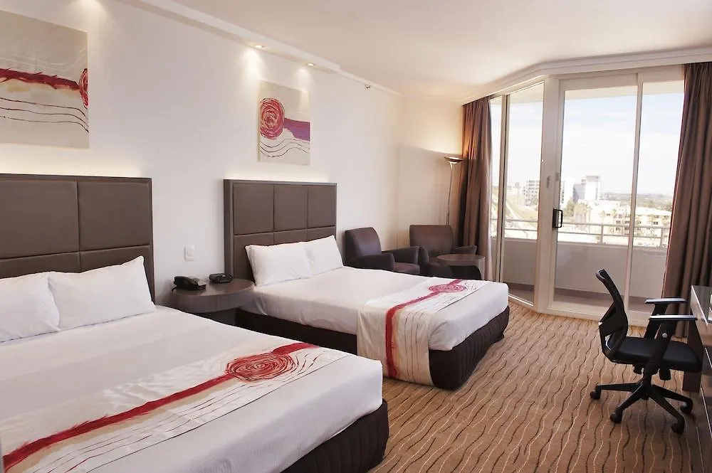 Rendezvous Hotel Perth Scarborough 4*,